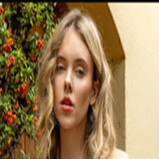 Kira Kyox porno yıldızı