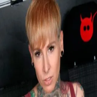Lady Kinky Cat porno yıldızı