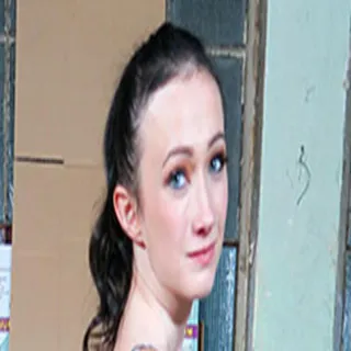 Bellinda Elfie porno yıldızı