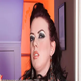 Emily Cartwright porno yıldızı