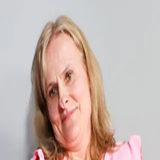 Agnes Blonde porno yıldızı