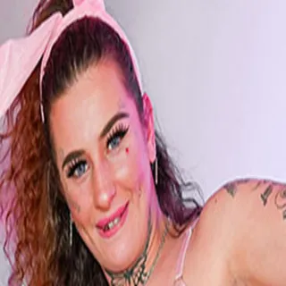 Miss Blazy porno yıldızı