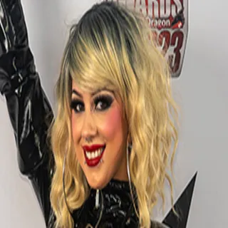 Luna Luxxx porno yıldızı