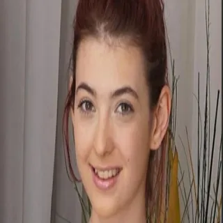 Tera Link porno yıldızı