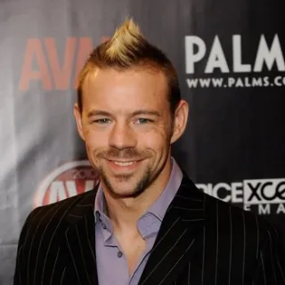 Erik Everhard porno yıldızı