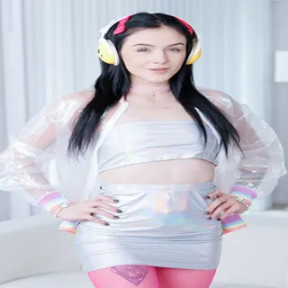 Rosalyn Sphinx porno yıldızı