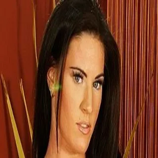 Athina Love porno yıldızı