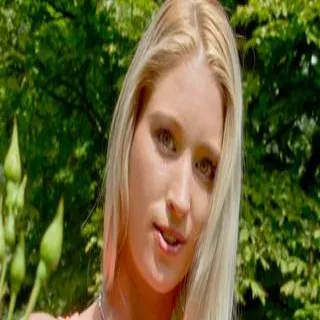 Uma Zex porno yıldızı