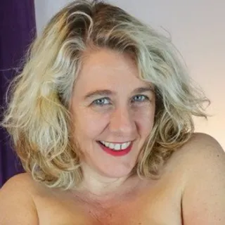 Camilla Creampie porno yıldızı