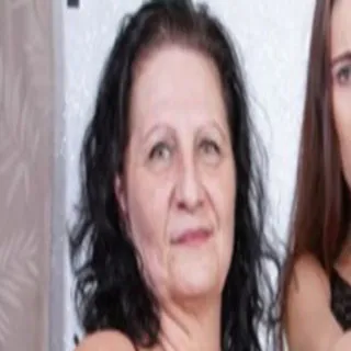 Julia Ross porno yıldızı