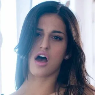 Natasha Lapiedra porno yıldızı