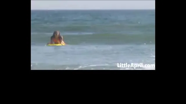 Little April'in Sarışın ve Amatör Seks Filmi