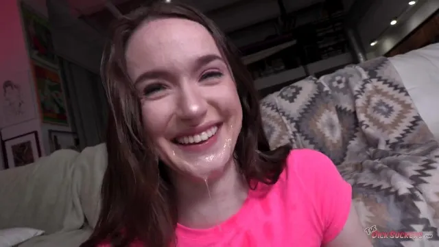 Hazel Moore'un Rol Yapma ve Anal Seks
