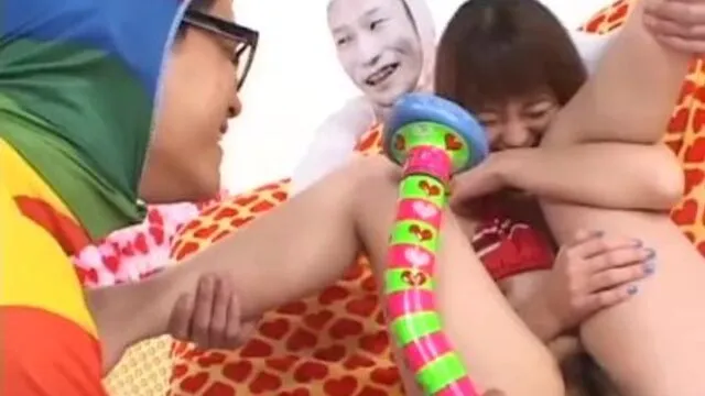 Miyuki'nin garip ve dikkat çekici sikiş sahnesi