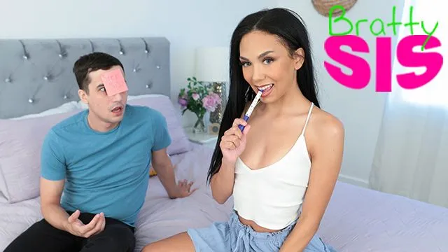 Ofiste Ricky Spanish ve Bianca Bangs'ın Çılgın Grup Seksi