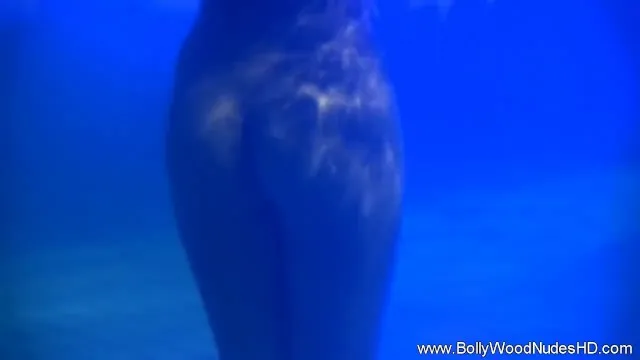 Fantezi Kadının Egzotik ve Porno Sahnesi