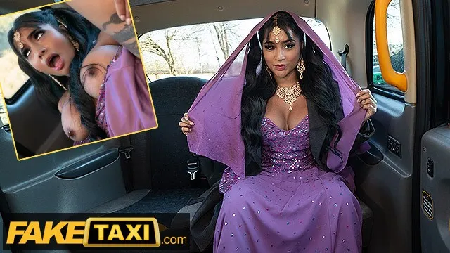 Yasmina Khan'ın Çılgın Sexi ve Sert Sikişi