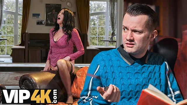 Sam Bourne'nin Olgun İngiliz Kadınların Çorap Fetişi ve Seks Anları