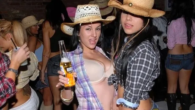 Genç Jaelyn Fox ve Sasha Hall'in seks partisi