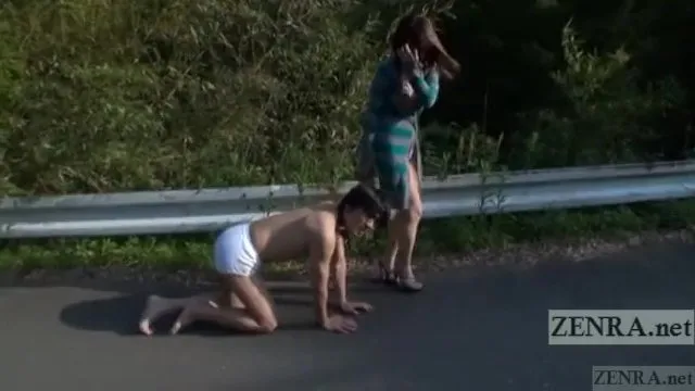 Genç ve Güzel Japon Kızların Açık Hava Seks Macerası