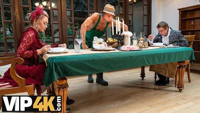 Rika Fane'in Çoraplı ve Kovboy Kız Pozisyonu Sikiş Sahnesi