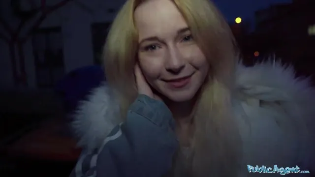 Sweetie Plum'un Kovboy Kız Pozisyonu ve Sikiş