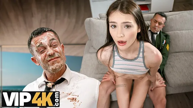 Genç Kızların Dövmeli ve Piercingli Seks Anları ve Sert Sikiş