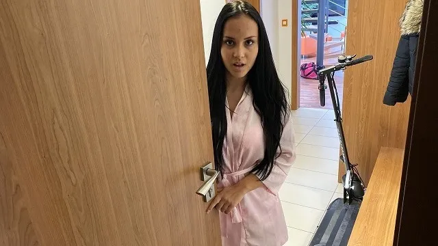 Jennifer Mendez'in Sert Sikiş ve Porno Sahnesi