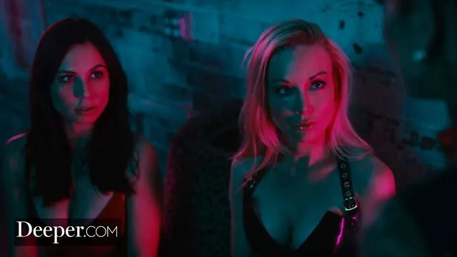 Aidra Fox ve Kayden Kross'un Misyoner Pozisyonu ile Seks