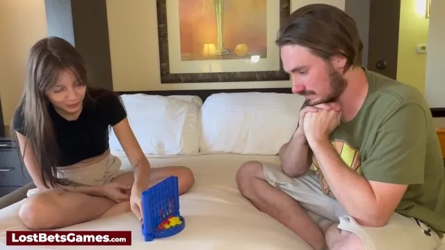 Strip Oyunuyla Seks ve Porno Sahnesi