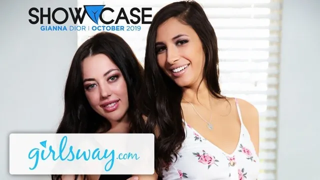 Whitney Wright ve Gianna Dior'un Tutkulu Lezbiyen Seks ve Sikiş