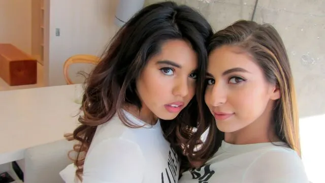 Nina North ve Leila Severine'in Lezbiyen ve Ateşli İlişkisi Porno Sahnesi