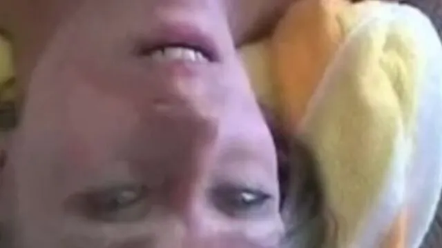Doğal Kızın Sert Seks ve Ev Yapımı Anları