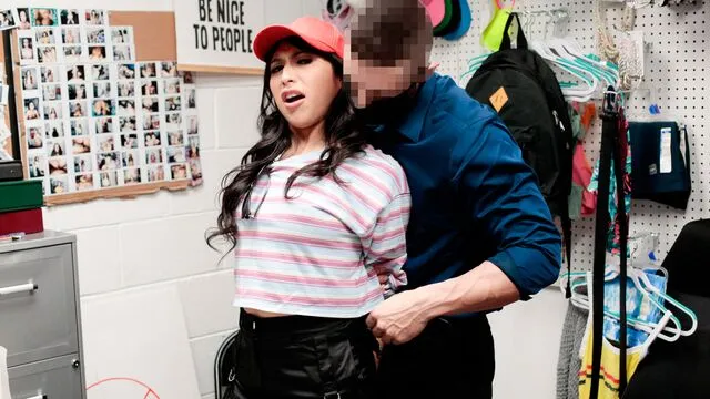 Penelope Woods'un Standing Side Fuck ve Seks Anları
