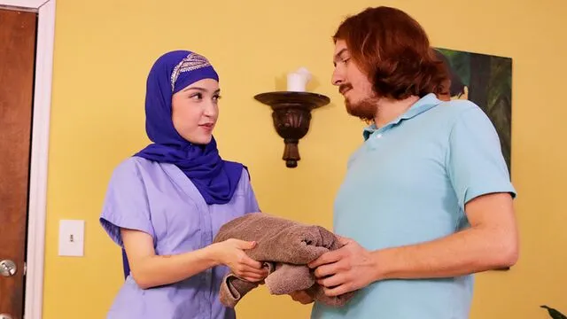 Genç Jericha Jem'in masaj sikiş sahnesi