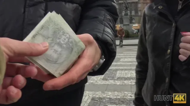 Tutkulu Esmer Kızın Erotik ve Mastürbasyon Sahnesi Seks Videosu