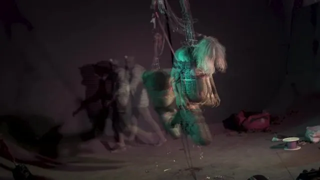Kızıl Saçlı Kızın Fetiş ve Seks Anı