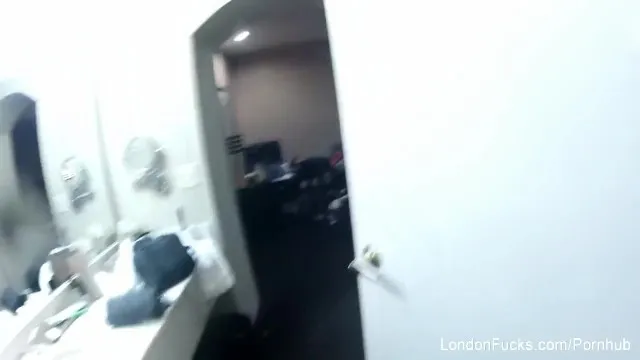 London Keyes'in Doğal Güzellik ve Seks Videosu