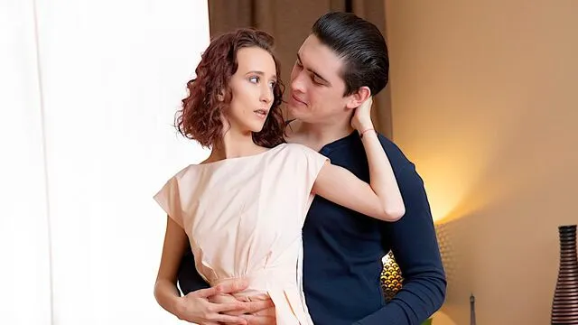 Miss Nimpho'nun Mutfakta Sert Sikişi