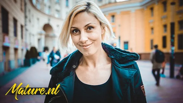Sarışın Eva Black'in Ateşli Seks ve Sikiş Performansı