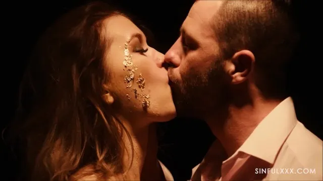 Misha Cross ve Max Deeds'in Sert Seks ve Oral İlişkisi