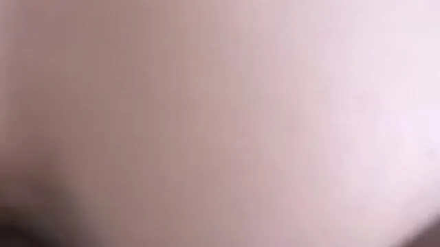 Yan kızın swinger ve sarışın sikiş sahnesi