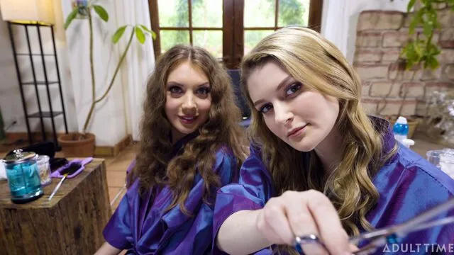 Elena Koshka ve Bunny Colby'nin Lezbiyen İlişkisi Seks Videosu