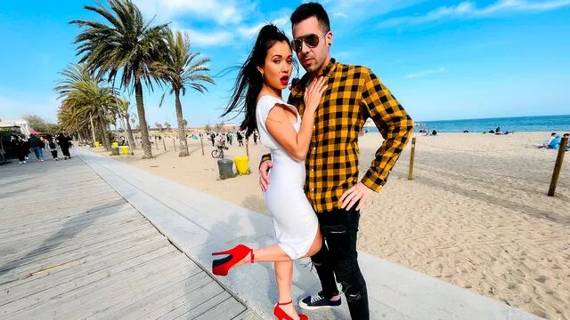 Jade Presley'in Genç ve Tutkulu Sikiş Sahnesi
