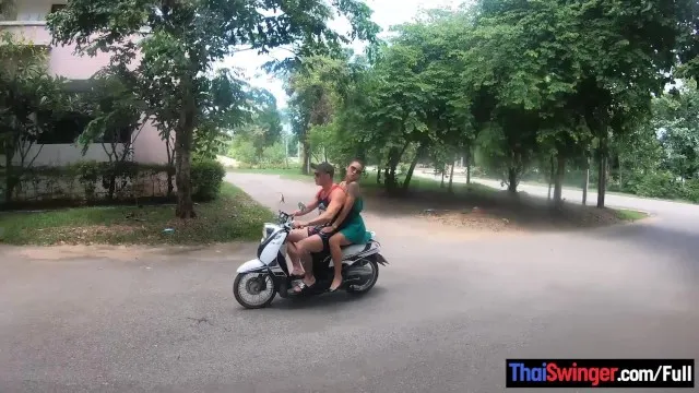 Asyalı kızın POV sikiş sahnesi