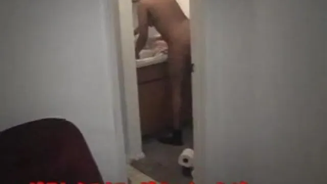 Olgun Kadının Yatakta Sert ve Tutkulu Anları Seks Videosu