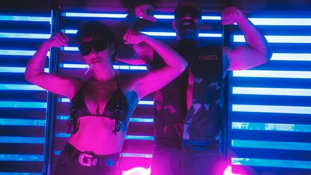 Brooklyn Gray'in Kovboy Kız Pozisyonu Seks Sahnesi