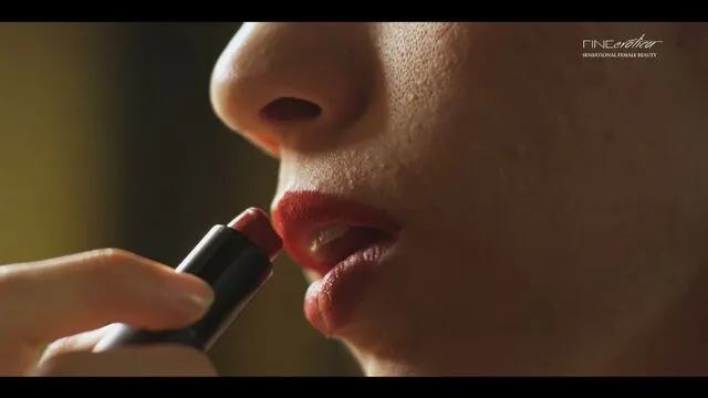 Freckles Real'in Solo Seks ve Yumuşak Porno