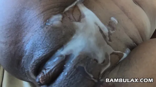 Afrikalı kadının sert sikiş ve boşalma