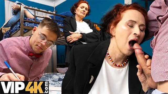 Sherri Ost'un Olgun Anal Sikiş ve Seks